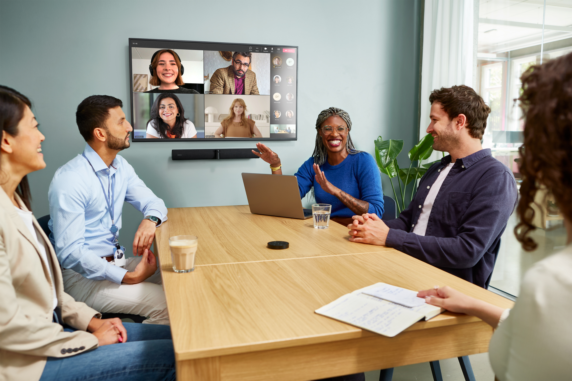 jabra-panacast-50-video-conference-solution-meeting-room